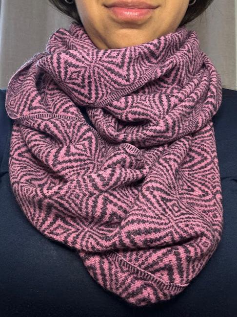 Alpaca Infinity Scarf Pink